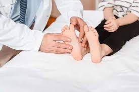 Taking a Step Towards Healthy Feet: Choosing the Right Foot Doctor in St. Clair Shores, MI, and Macomb, MI
