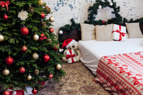 Make Christmas Merrier For Visitors By Offering These Hotel Amenities