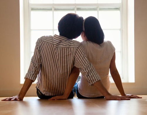Balancing Individuality and Togetherness in a Relationship