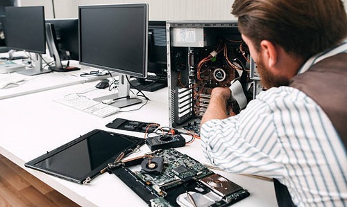 Find Out The Most Reliable Emergency Computer Repair Near Me