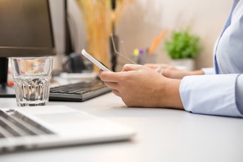 Healthcare Connections: Navigating the Benefits of Doctors Email Lists
