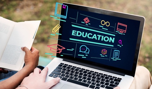 Revolutionizing Learning: The Dynamic Impact of Educational Technology in the 21st Century