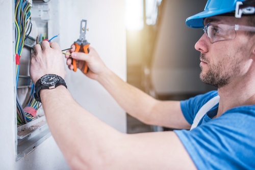 The Role of Electricians in Smart Home Installation and Integration
