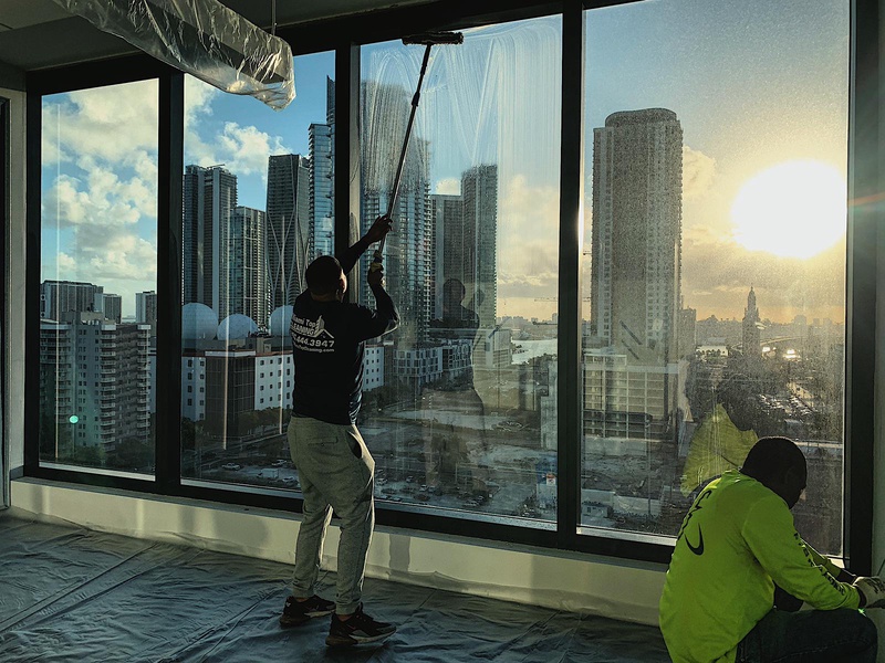 Hiring a Window Cleaner in Toronto